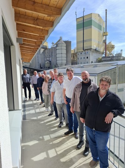 Mitarbeiter der Firma Wolfgang Endress bei der Außendienstmitarbeiterversammlung